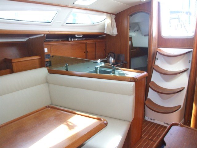 Sun Fast 35 -23.JPG